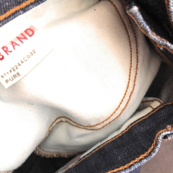J Brand Jeans in Pure - Picture 9 of 10